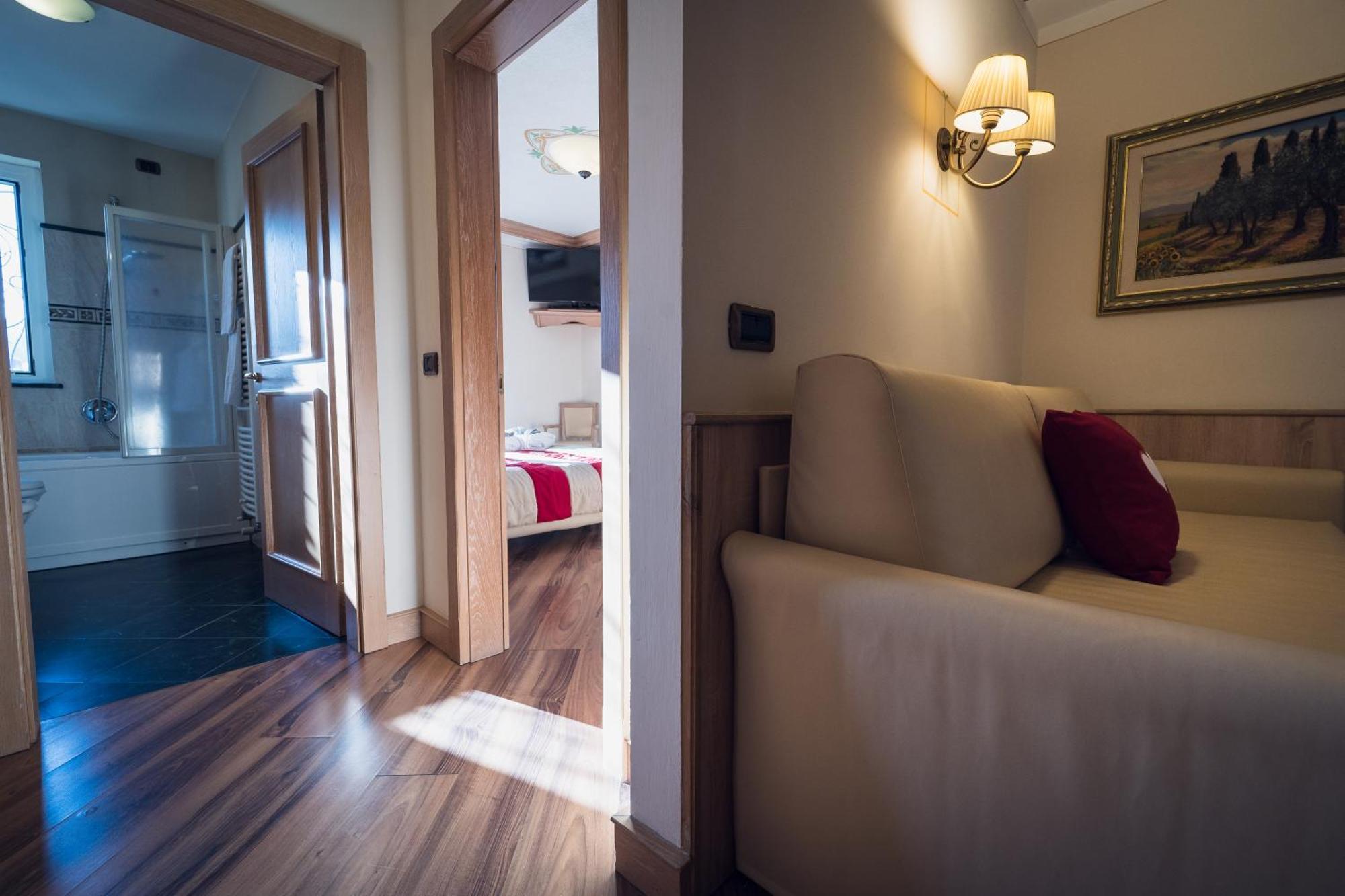Hotel Alle Alpi Moena Exterior photo