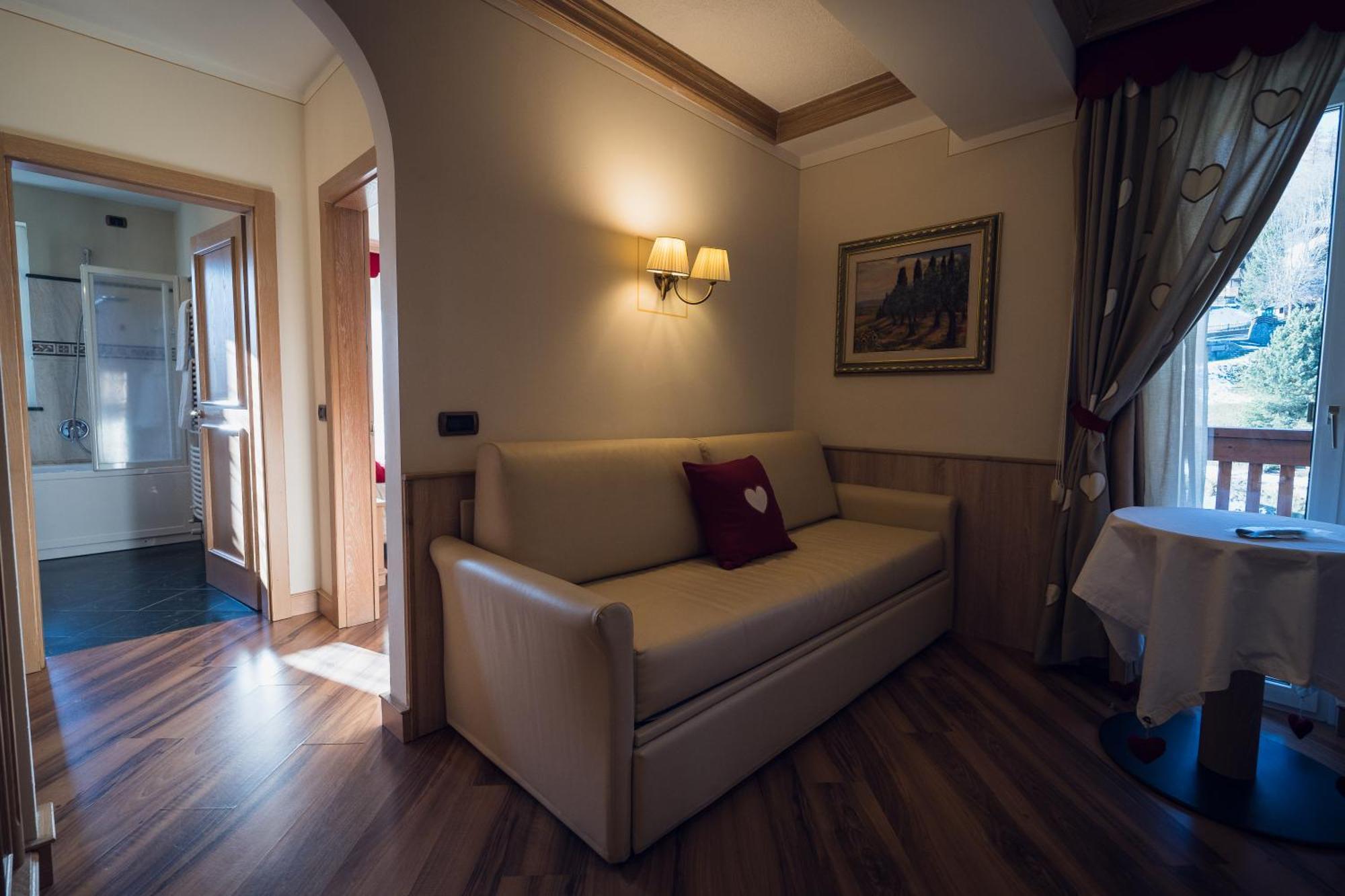 Hotel Alle Alpi Moena Exterior photo